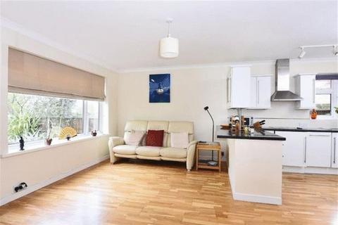 2 bedroom apartment to rent - Lower Ham Road, Kingston Upon Thames, KT2