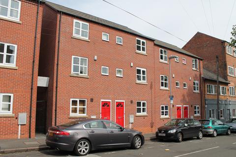 4 bedroom townhouse to rent, 150 North Sherwood Street, NOTTINGHAM NG1 4EF