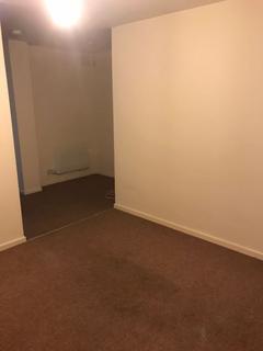 2 bedroom flat to rent, Bahram Road, Bessacarr, Doncaster DN4