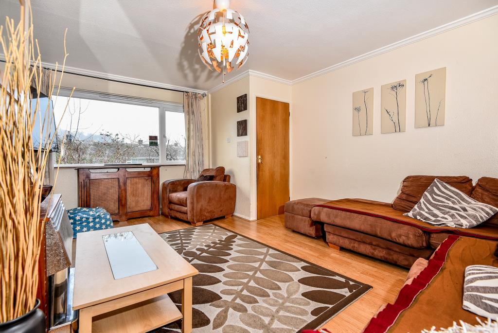 High Wycombe Buckinghamshire HP12 3 bed house - 285 000