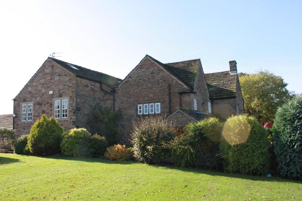 Middlewood Road, Poynton, Cheshire, SK12 4 bed cottage £399,950