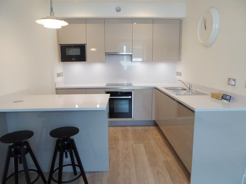 Kitchen/Dining area