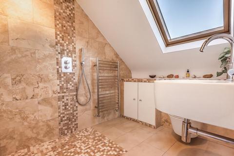 undefined, Kingsway,  Richmond,  SW14