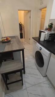 2 bedroom flat to rent, 145 Hammersmith Road, Hammersmith, London W14