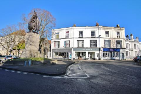 The Broadway Winchester UNFURNISHED