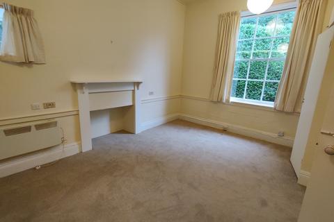 Studio to rent, Truro