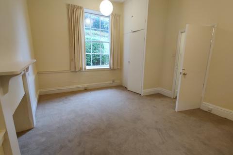 Studio to rent, Truro