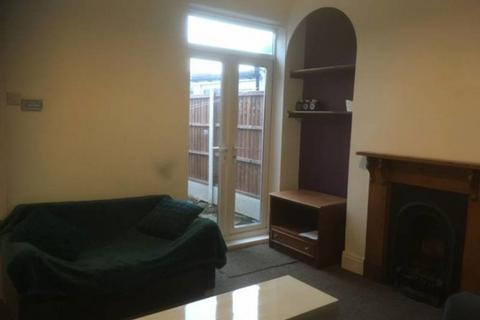 4 bedroom house share to rent, Leslie Road, Edgbaston B16 - 8-8 Viewings