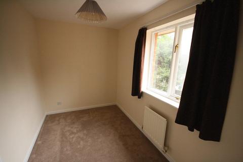 2 bedroom semi-detached house to rent - Melchester Close, Hardingstone, Northampton, NN4
