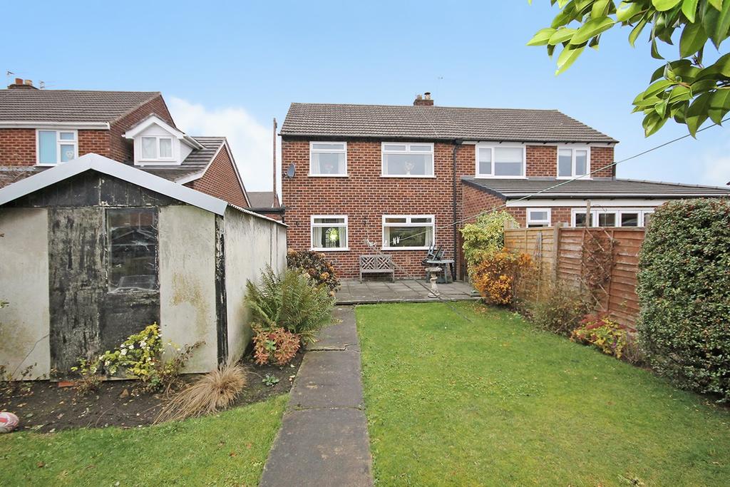 Welwyn Close, Thelwall, Warrington, WA4 3 bed semidetached house £