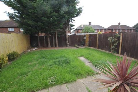 2 bedroom semi-detached house to rent, Mercer Way, Saltney