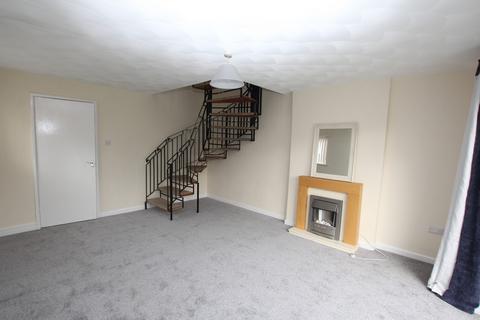 2 bedroom semi-detached house to rent, Mercer Way, Saltney