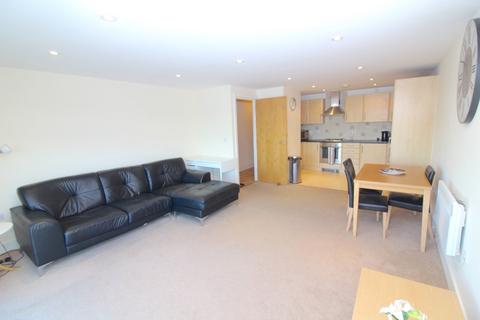 2 bedroom apartment to rent, Altamar, Kings Road, Swansea, SA1 8PP