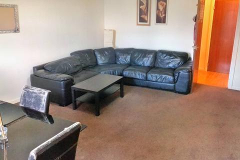 2 bedroom flat to rent, Old Rutherglen Road, Flat 1-2, Glasgow G5