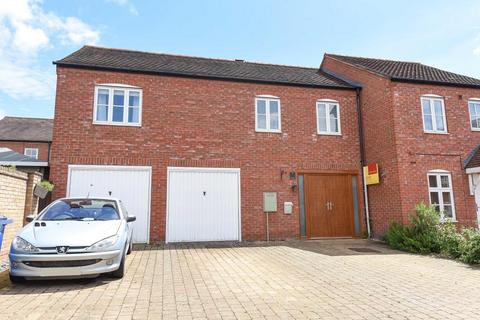 2 bedroom end of terrace house to rent, Banbury,  Oxfordshire,  OX16
