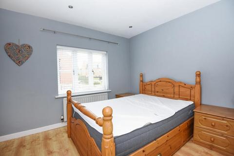 2 bedroom end of terrace house to rent, Banbury,  Oxfordshire,  OX16