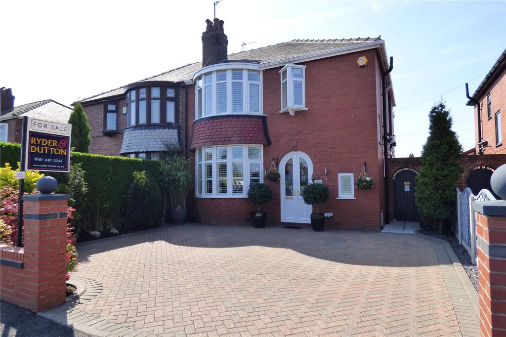 Hollinwood Avenue, Chadderton, Oldham, OL9 3 bed semidetached house