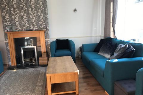 3 bedroom semi-detached house to rent, Wingfield Road, Bromham, Bedford MK43