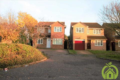5 bedroom detached house to rent - Inglewood Close, HORNCHURCH
