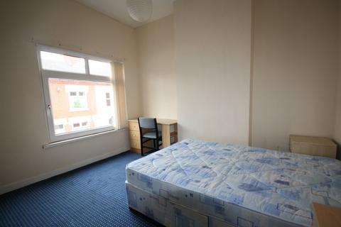 2 bedroom terraced house to rent, Ridley Street, West End, Leicester LE3