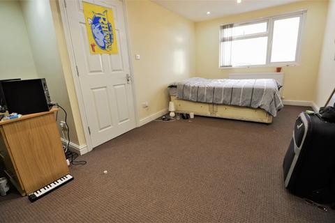 4 bedroom house to rent, 50 Walmsley Road
