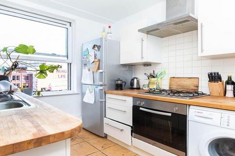 4 bedroom flat to rent, NW1