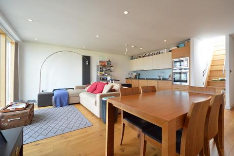 2 bedroom apartment to rent, Bermondsey Square