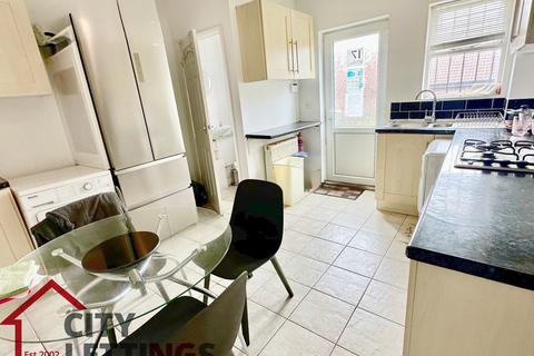 5 bedroom terraced house to rent, Waterloo Promenade, Arboretum