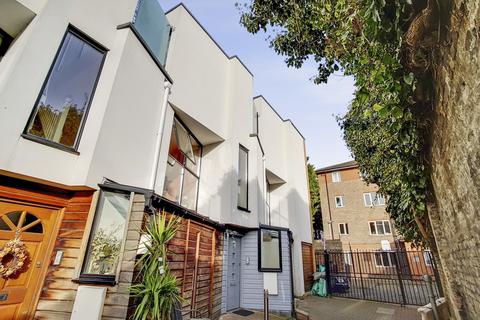 undefined, Brickfield Close, Hackney E9