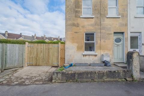 2 bedroom semi-detached house to rent, Burnham Road, Bath