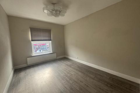 3 bedroom maisonette to rent, Watling Street, Gillingham, Kent, ME7