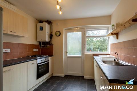 3 bedroom terraced house to rent, Poole Crescent, Harborne, B17
