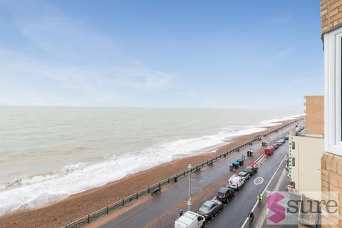 2 bedroom apartment to rent, Spa Court , Kings Esplanade, Hove