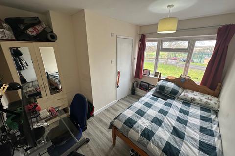 6 bedroom semi-detached house to rent, HMO 6or 7 bed, Westlea Road, CV31 3JE