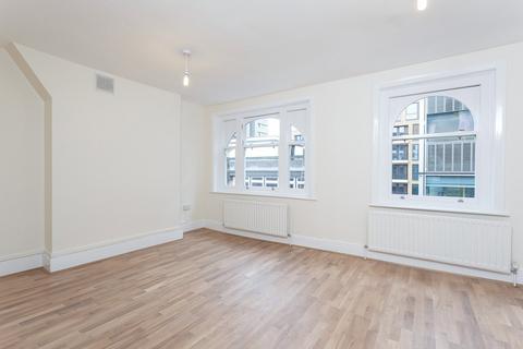 Studio to rent, Berwick Street, Soho W1