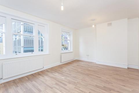 Studio to rent, Berwick Street, Soho W1