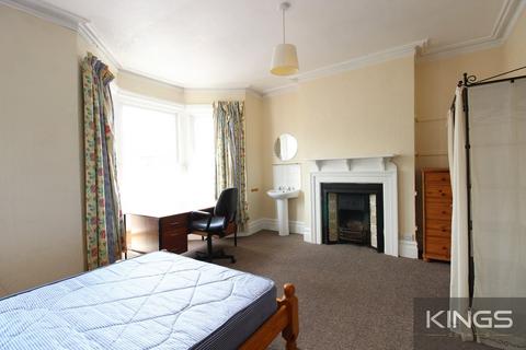 5 bedroom terraced house to rent, Tennyson Road