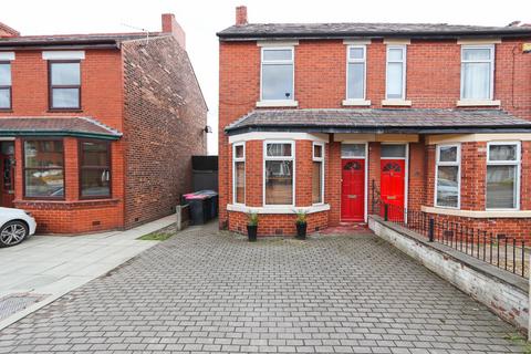 2 bedroom semi-detached house to rent, 199 Liverpool Road Irlam Manchester