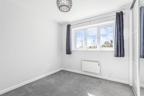 2 bedroom maisonette to rent, High Wycombe,  Buckinghamshire,  HP12
