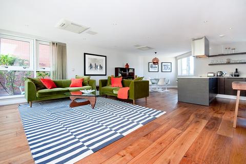 undefined, Clerkenwell Road, EC1M