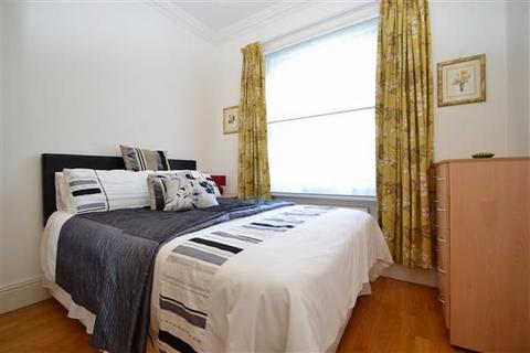 2 bedroom apartment to rent - London NW6