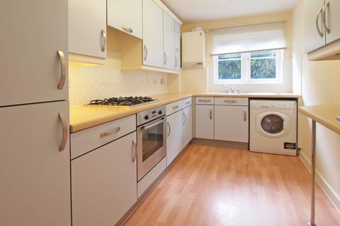 2 bedroom flat to rent, Revere Way,  Ewell, KT19