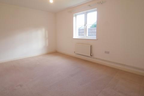 2 bedroom flat to rent, Revere Way,  Ewell, KT19