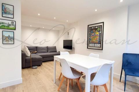 undefined, Charlotte Street, Fitzrovia, W1T