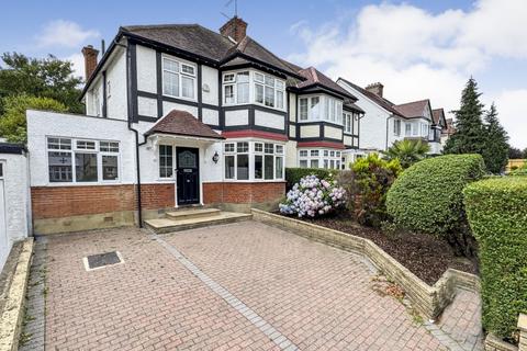 42 Ravensdale Avenue, London, N12 9HT