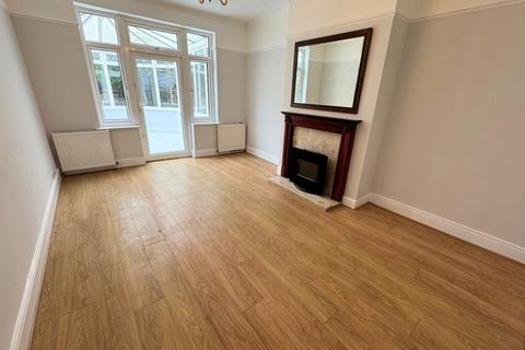 42 Ravensdale Avenue, London, N12 9HT