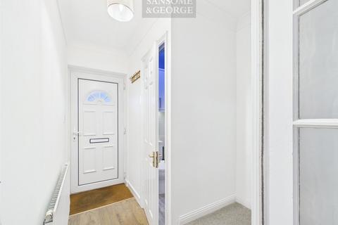 undefined, Horseshoe Crescent, Burghfield Common, Reading, Berkshire, RG7