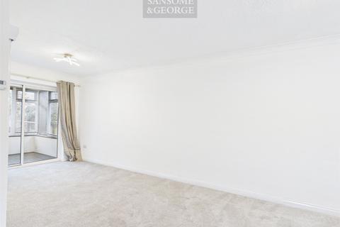 undefined, Horseshoe Crescent, Burghfield Common, Reading, Berkshire, RG7