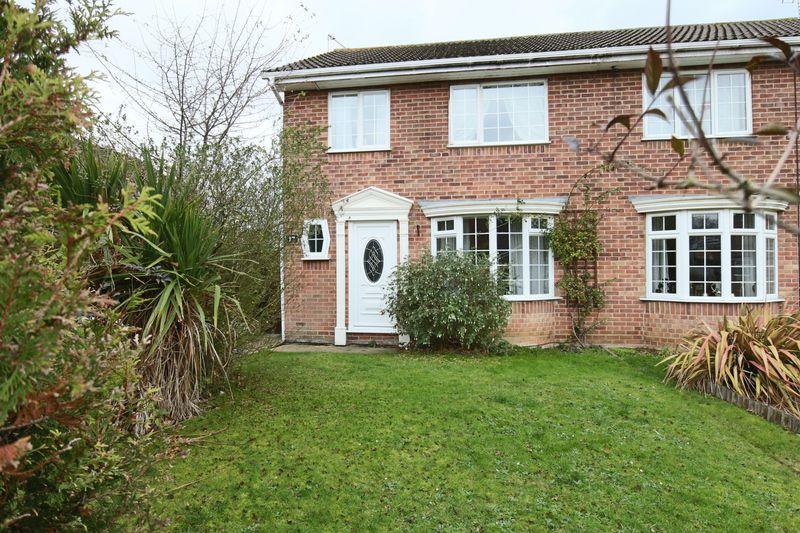 Stubbs Wood, Lowestoft 3 bed semidetached house £210,000
