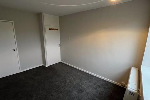 2 bedroom flat to rent, Birchdale Avenue, Hucknall, Nottingham, NG15 6DL